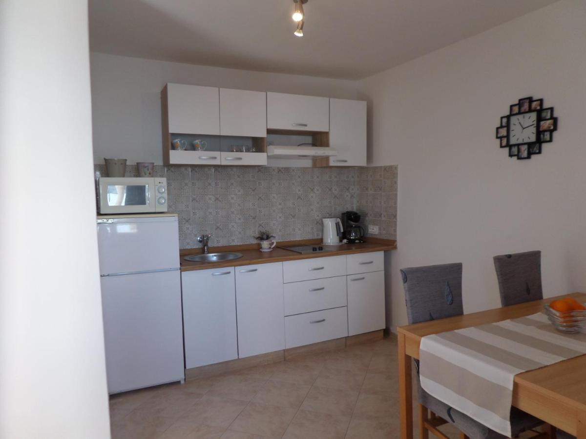 Apartmani Mirko Ljubac Razanac Luaran gambar