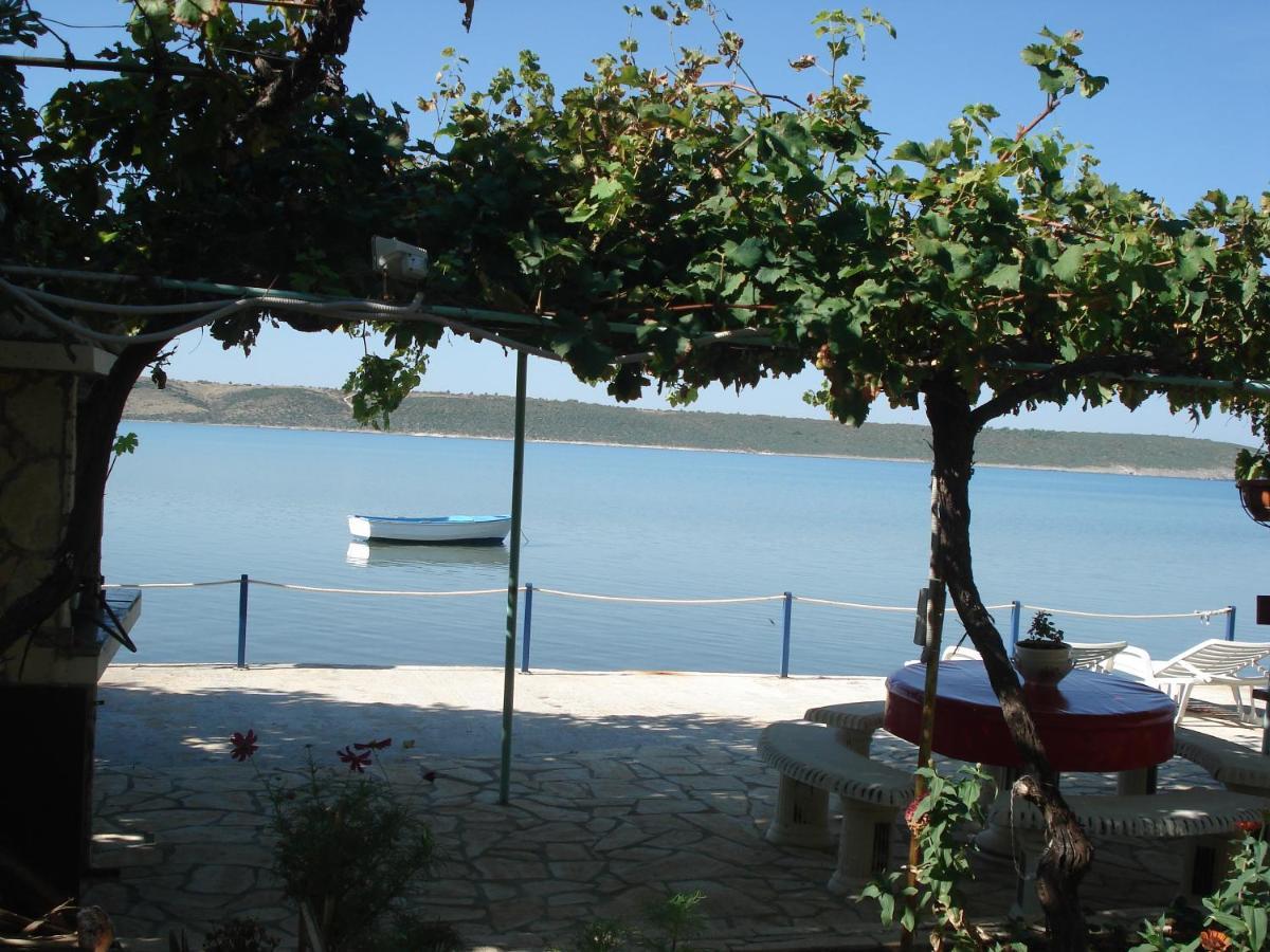 Apartmani Mirko Ljubac Razanac Luaran gambar